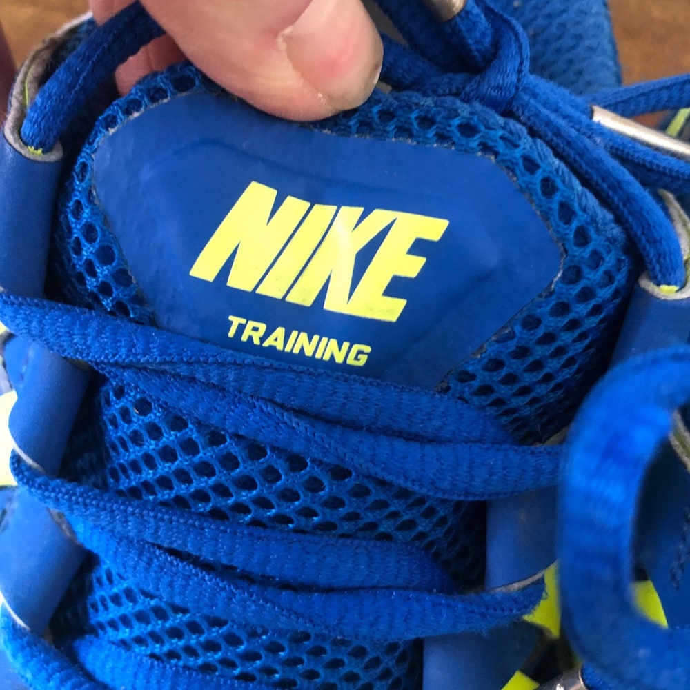 Nike Mens' 9 tennis shoes - Picture 2 of 14